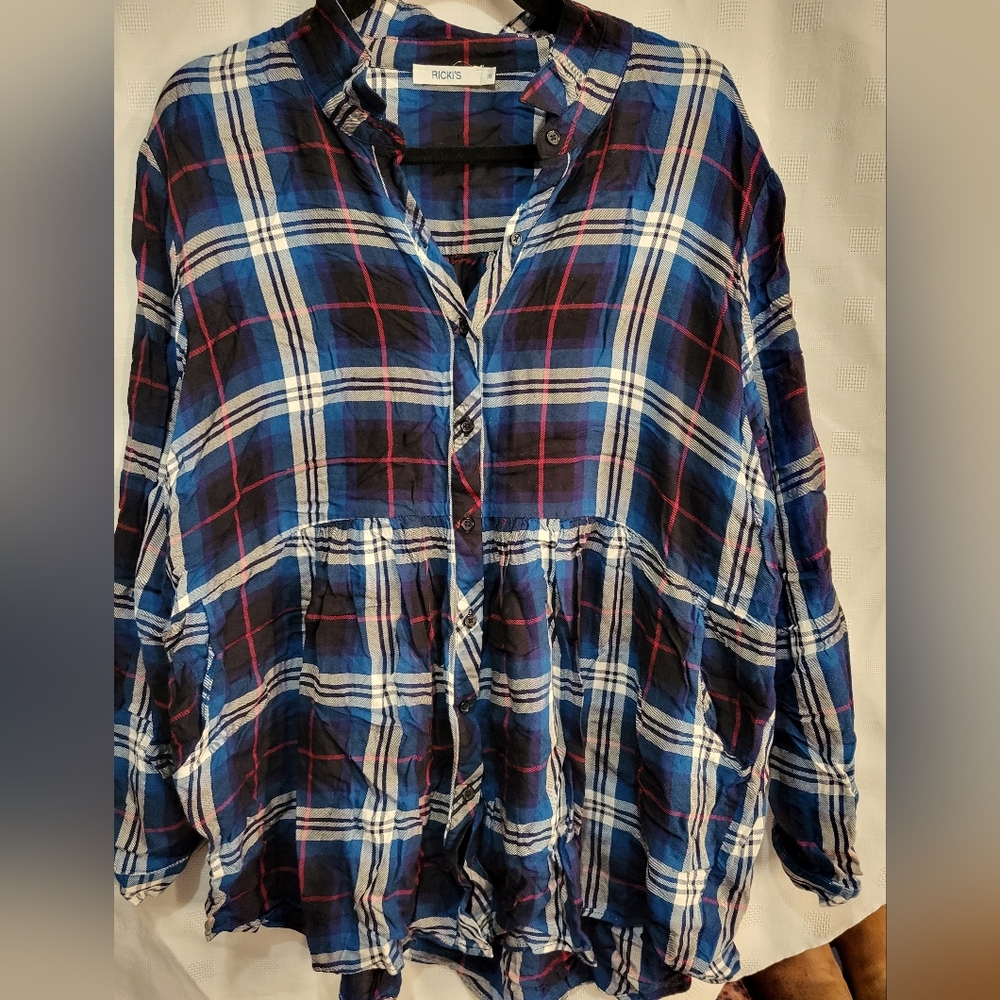Rickis plaid top